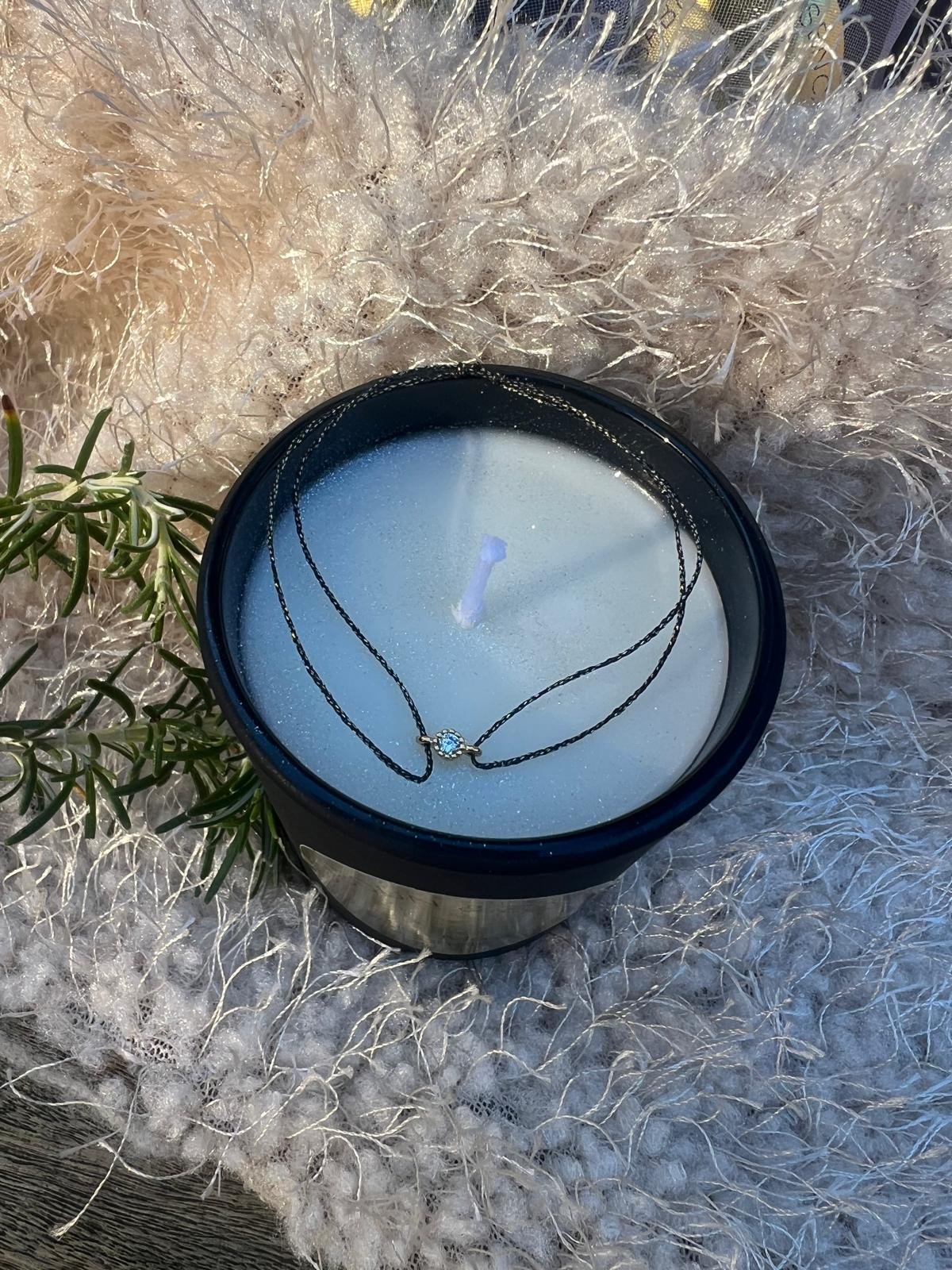 BOUGIE AVEC BIJOU CACHÉ - BRACELET STRASS – UN CADEAU ORIGINAL - 2025 – Image 3